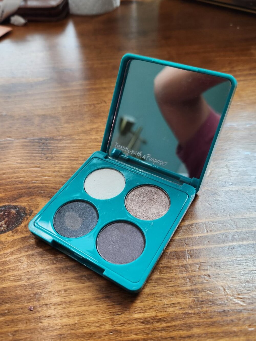 Thrive Causemetics Focus Eyeshadow Palette